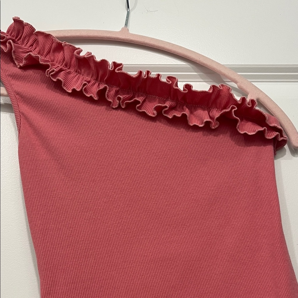 One-Shoulder Ruffle Pink Top - Picture 2 of 3